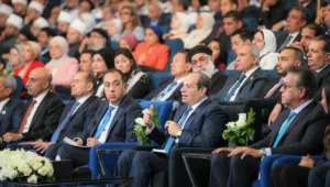 إسكات الصحافة وتقييد الترشح.. كيف يُمهّد السيسي لمصر ما بعد 2030؟