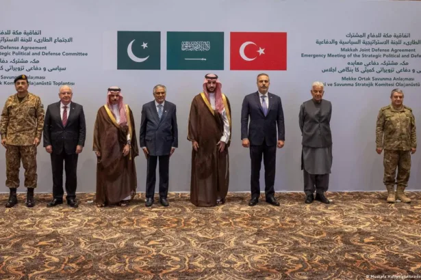 تحالف مكة يدخل الاختبار الأول.. ماذا يعني تفعيل الدفاع المشترك مع السعودية؟