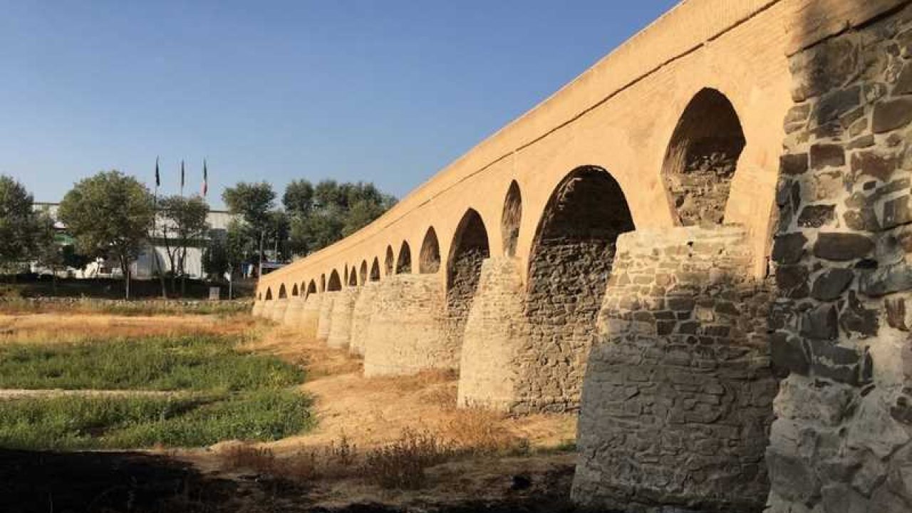 جسر شهرستان في أصفهان